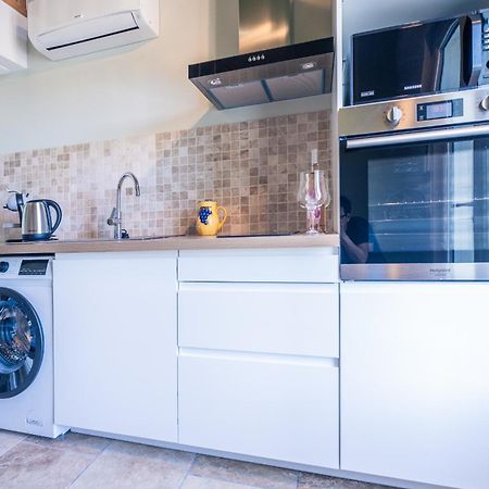 Gite "La Sainte-Croix", Traditional Provencal House For 8 People, Private Swimming-Pool, Air-Conditioner, Beautiful Scenery เวซง-ลา-โรแมน ภายนอก รูปภาพ